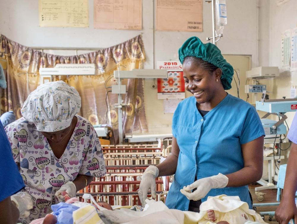 Nurses care for infants at the Sendwe Hospital NICU in Lubumbashi, Democratic Republic of the Congo.  Photo: PATH/Georgina Goodwin.