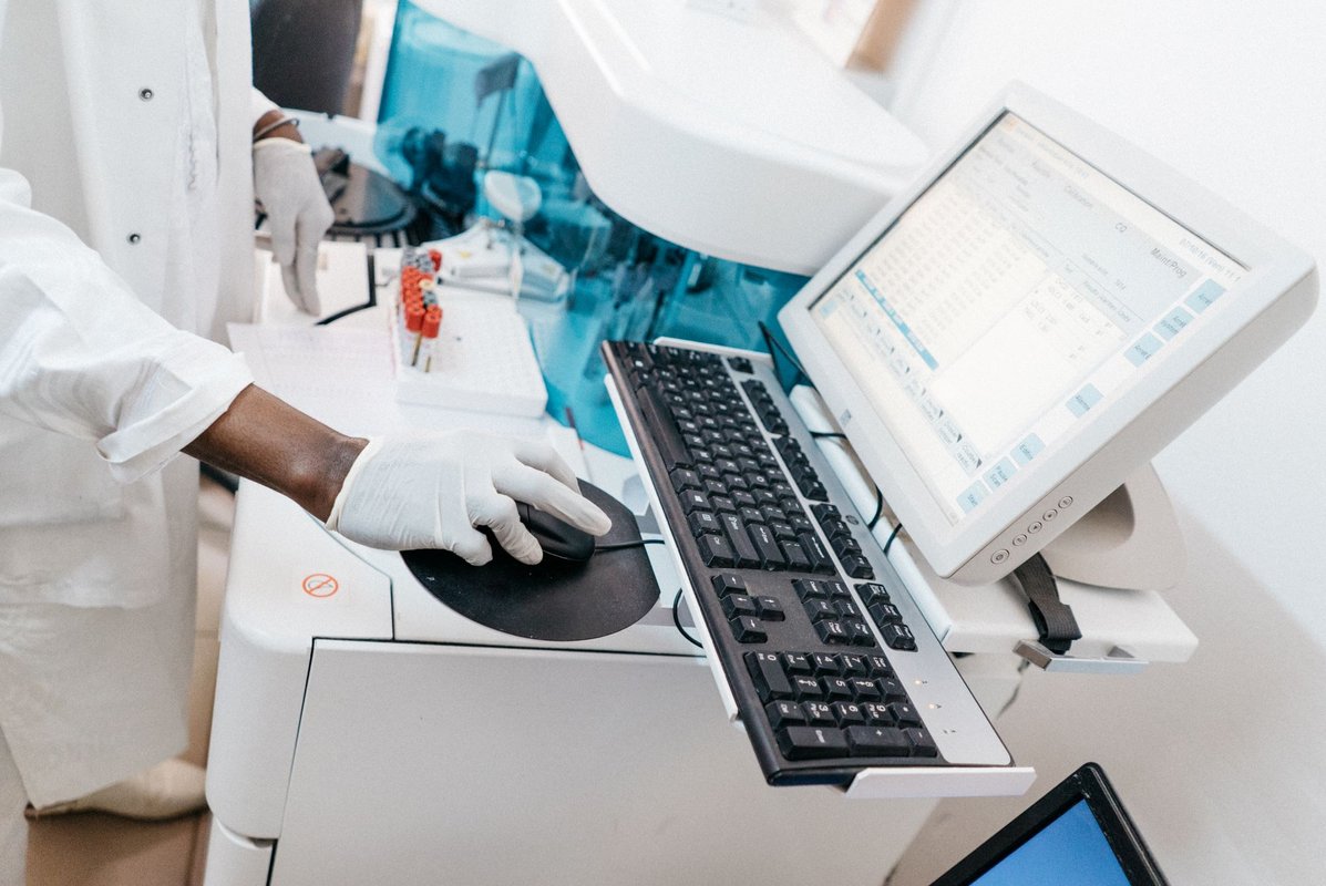 When researchers can identify immune biomarkers that signal protection against a disease, it helps them evaluate potential vaccine candidates—with the aim of bringing new products to market faster. Credit: PATH/Gabe Bienczycki.