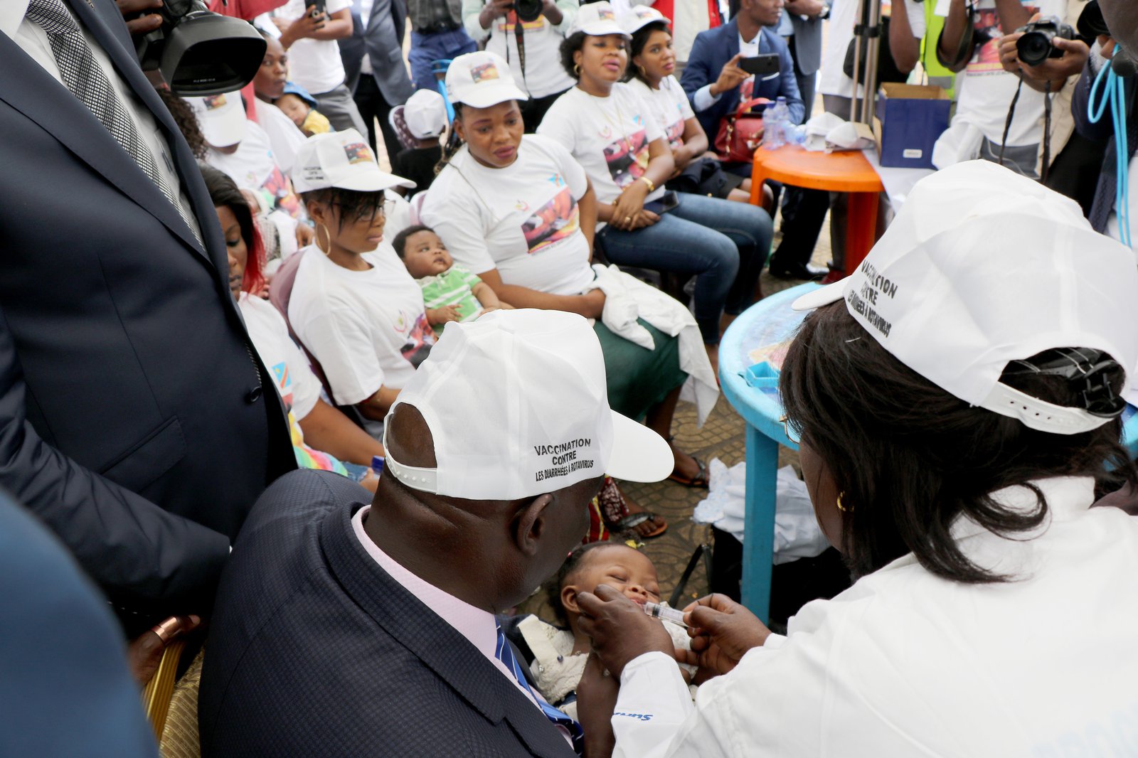 Led by the DRC Ministry of Health, the rotavirus vaccine launch ceremony in Kinshasa gathered families, government stakeholders, and international partners to celebrate immunization. World Health Organization/Eugene Kabambi