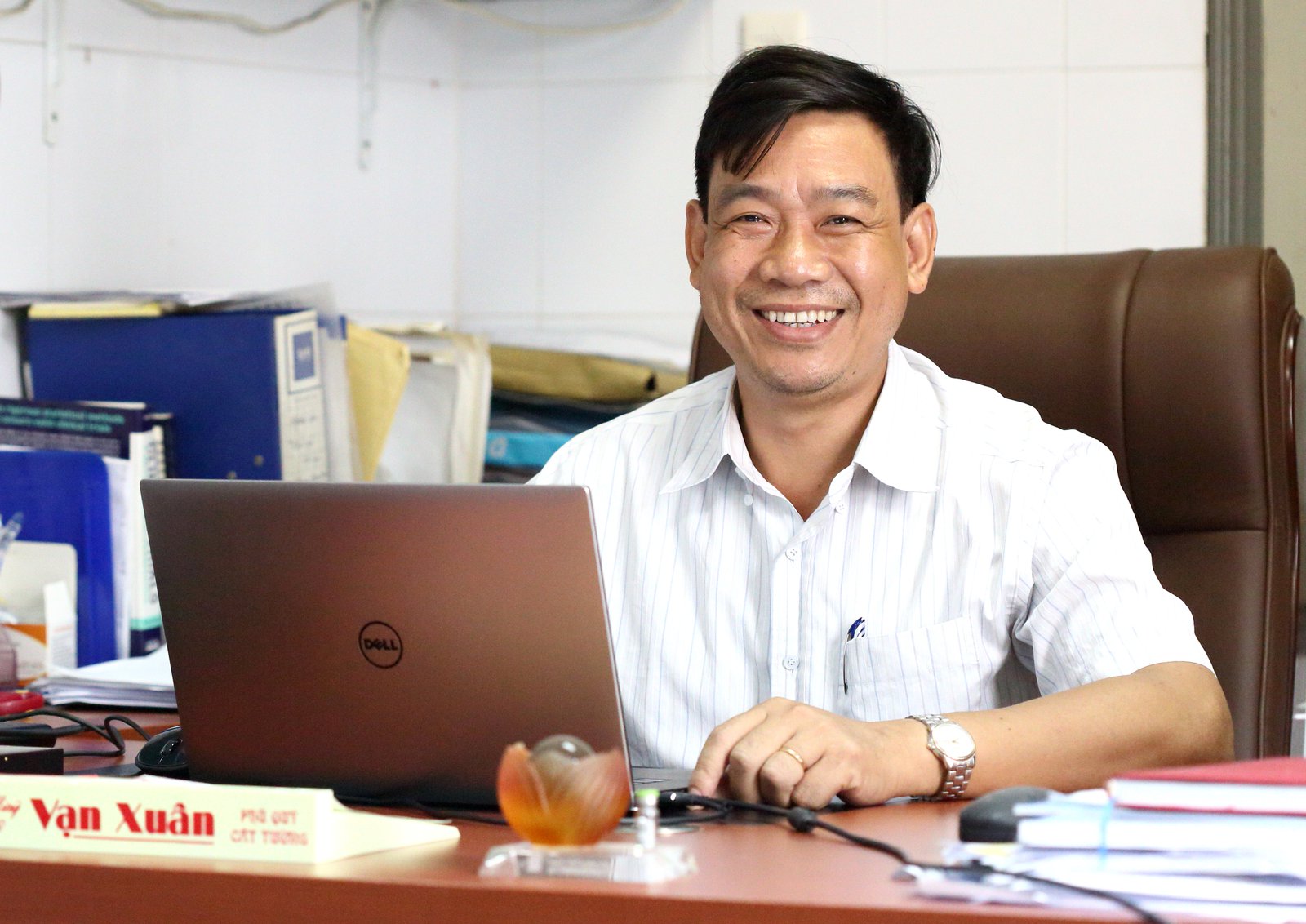 Dr. Thiem at NIHE_PATH/Nguyen Phu Cuong.jpg