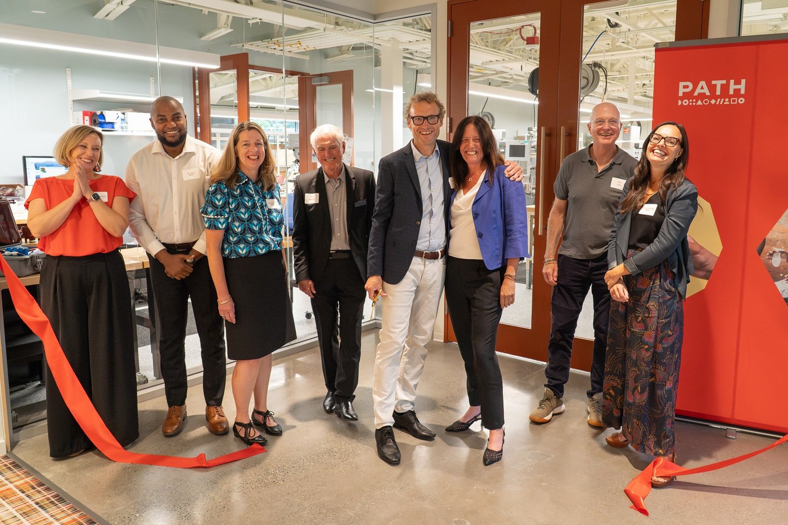 The ribbon-cutting ceremony at the new PATH office in Seattle. Photo: PATH/Dave Simpson.