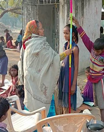 image003.jpg The dose pole in action in Uttar Pradesh India
